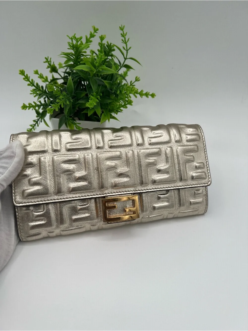 Fendi baguette ff long wallet silver embossed - Picture 10 of 11